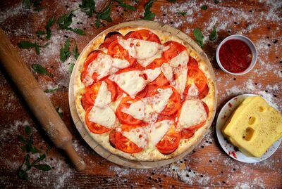 Pizza Speciala Cu SALAM