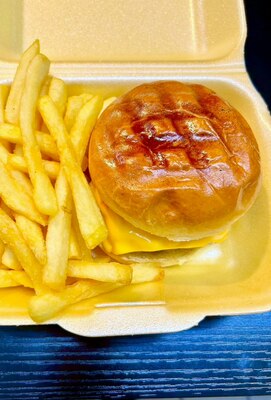 Junior Angus Cheese Burger & Chips