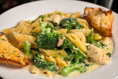 Chicken Broccoli Alfredo