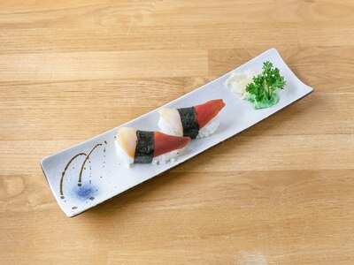 Hokkigai-Surf Clam Nigiri