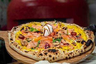 Pizza Saumon / Salmon Pizza (Salmoni)