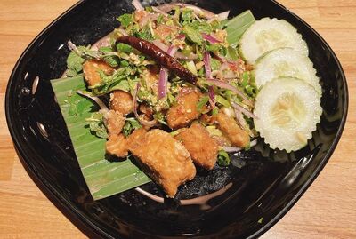 Salmon Nam Tok - ปลาแซลมอลนำ้ตก