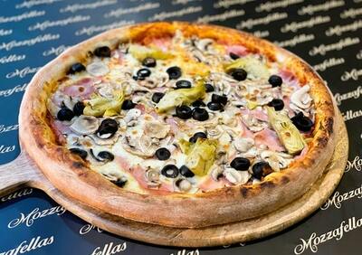 Capricciosa Pizza