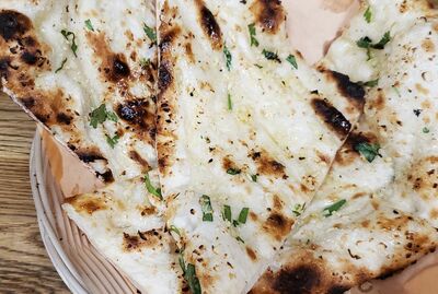 TANDOORI BREADS