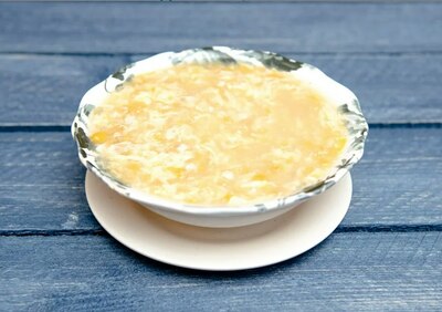 Chicken & Sweet Corn Soup 鸡蓉粟米汤