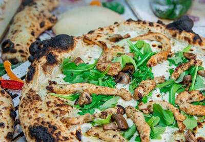 Pizza Poulet Champignon / Chicken Mushroom Pizza (Pollo)