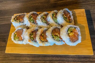 Spicy Salmon Roll