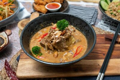 LAMB SHANK MASSAMAN CURRY 🌶️🌶️