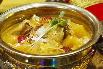 CHICKEN PISTA KORMA