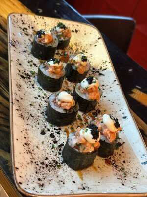 Salmon Hossomaki (8)