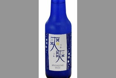 Sawasawa sparkling Nigori bottle 8.45oz