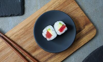 Tuna & Avocado Maki