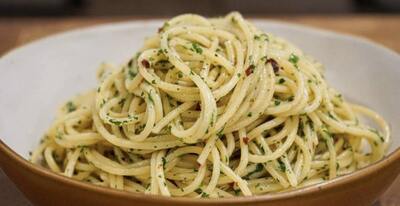 Spaghetti Aglio Olio e Peperoncini 🧄
