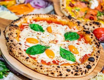 Pizza Margarita / Margarita Pizza