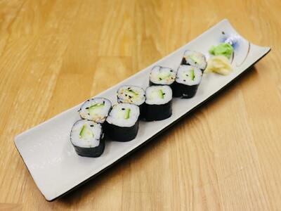 Cucumber Roll (V)
