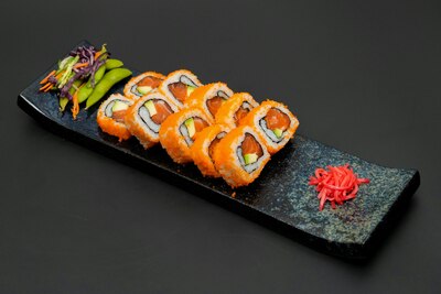 Salmon Masago Roll (6 Pcs)