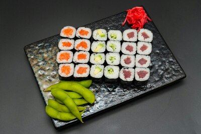 Mix Maki (24 Pcs)