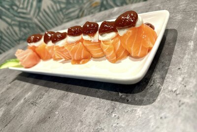 Joe salmon w/ Guava New