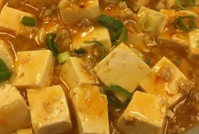 麻婆豆腐 Beancurd with Chili Sauce and Minced Pork (Spicy)