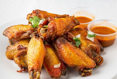 ALITAS DE POLLO A LA PARILLA