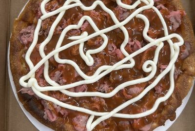 ROAST BEEF PIZZA 3-WAY