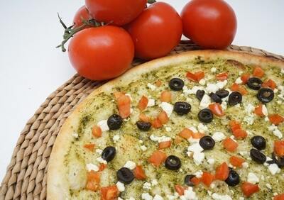 Pesto amb Tomàquets Pizza