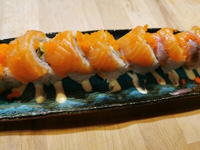 112. Salmon Roll / 三文鱼卷