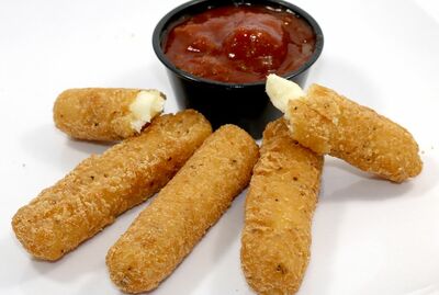 Bâtonnets de fromage (4) | Cheese sticks (4)
