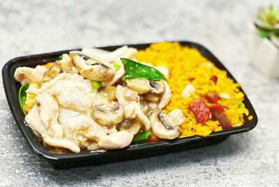 Combo Moo Goo Gai Pan