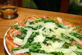 Prosciutto & Arugula