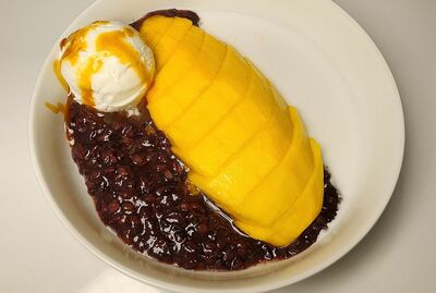 M11.  (Cold) Black Glutinious Rice With Mango and Coconut Ice cream