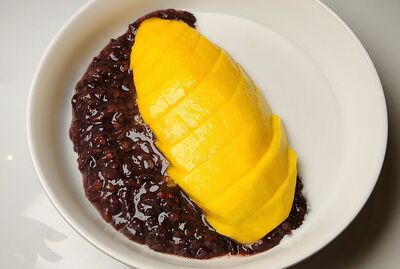 M10.  (Cold) Black Glutinious Rice with Mango