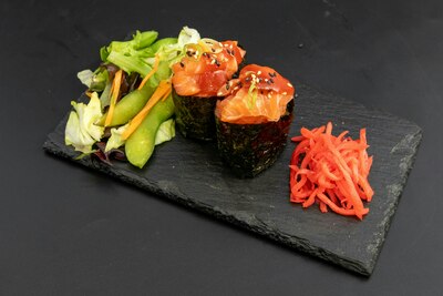 Spicy Salmon Gunkan