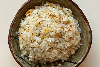 Garlic Egg Fried Rice 蒜蓉炒饭