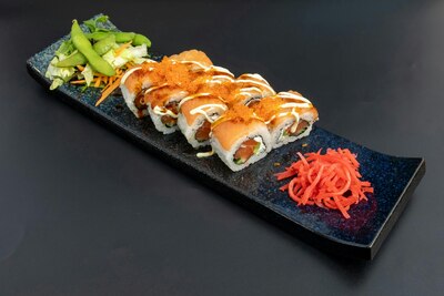 Cheese Salmon Roll (8 Pcs)