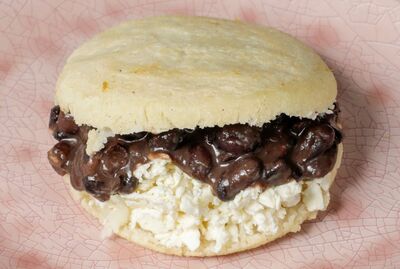 Arepa Domino