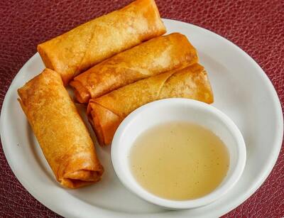 E0.(4mcx) Rouleaux Impériaux (Végé) /(4pcs) Imperial Rolls (Vegetarian)