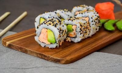 Grill Salmon & Avocado