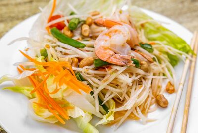 Som Tam Thai (Papaya Salad) GF 🌶️🌶️