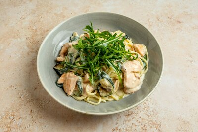 Salmon Z T Linguini