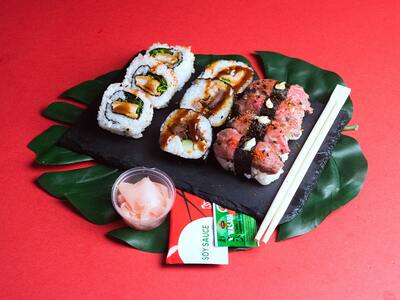 Meaty Roll Box (10 Piece)