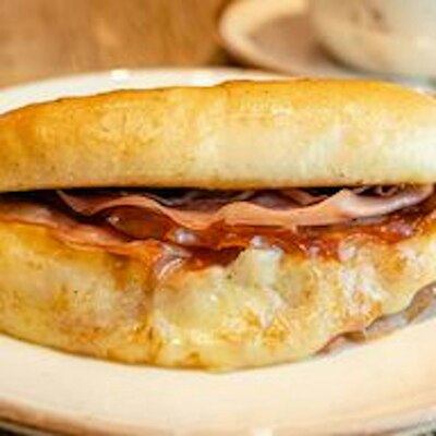 Sandwich Mortadella & Cheese