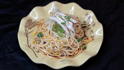 Hand Made Sichuan Cold Noodles 四川素凉面