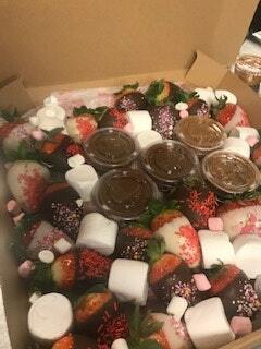 Large Strawberry Box