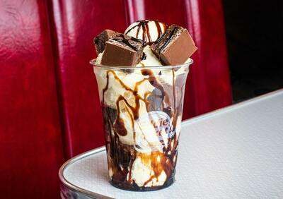 Chocolate Brownie Sundae