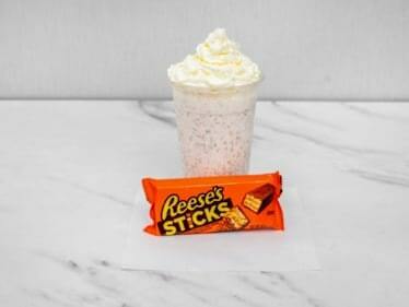Reese's Overload Milkshake 455ml (16oz)