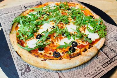 Classic Italian Pizza