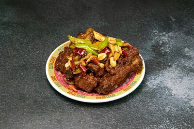 Wok Fried Spare Ribs with Garlic & Dry Chilli 川椒骨