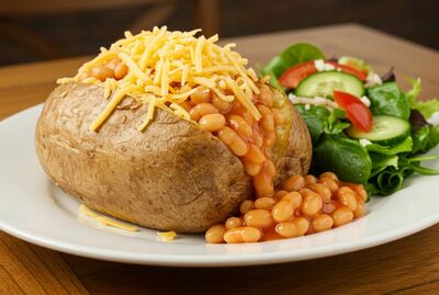 Jacket Potato & Cheese & Beans