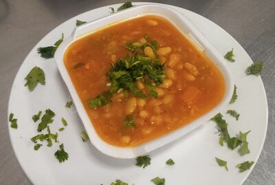 HABICHUELAS BLANCAS GUISADAS